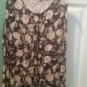 Super cute floral sleeveless top Sz Large